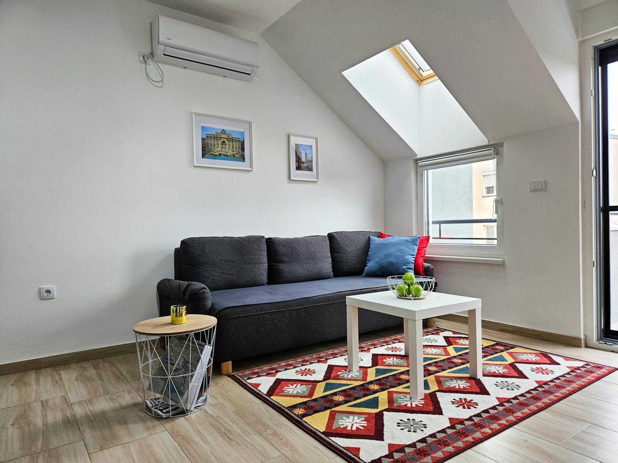 Roman Apartman 스렘스카 미트로비차 외부 사진